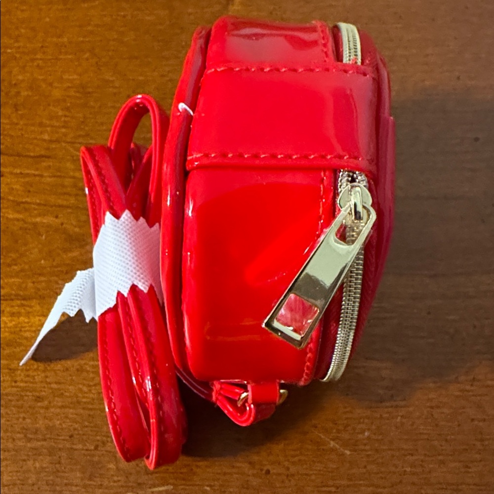 Marc Jacobs Mini 4" Red Patent Leather Crossbody Round Circle Canteen Bag New - Picture 6 of 6